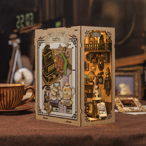 Book Nook - Le Souvenir du Grand-Père