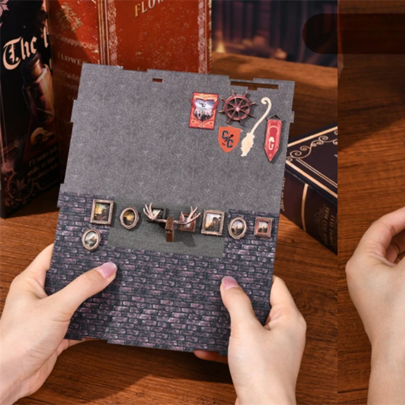 Le Refuge des Sortilèges – Book Nook Kit miniature