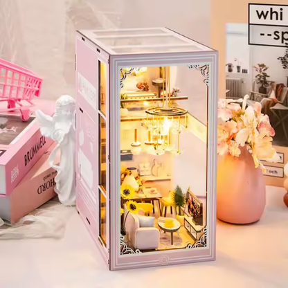 Book Nook - Le Loft Rosé